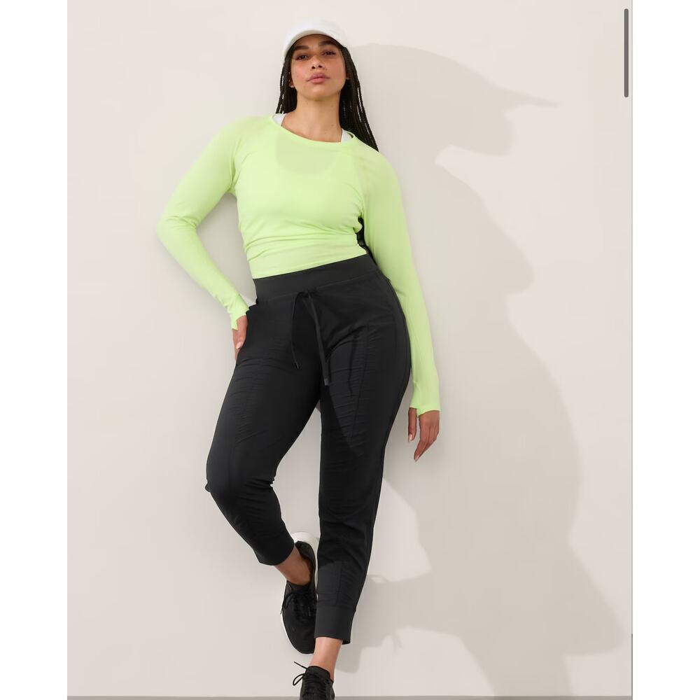 Athleta ATTITUDE MID RISE JOGGER